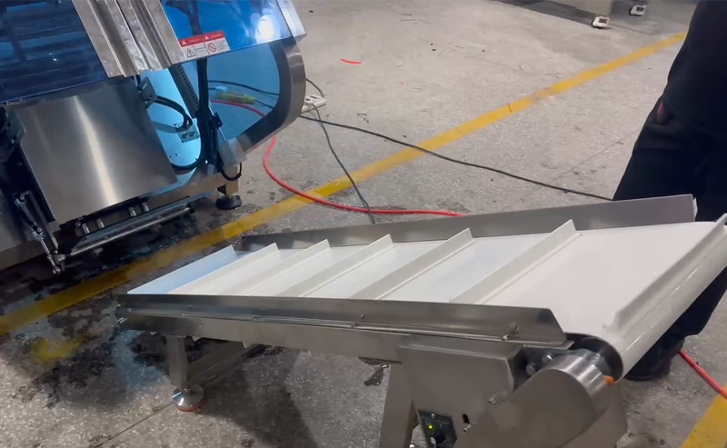 Tube Ice Packing